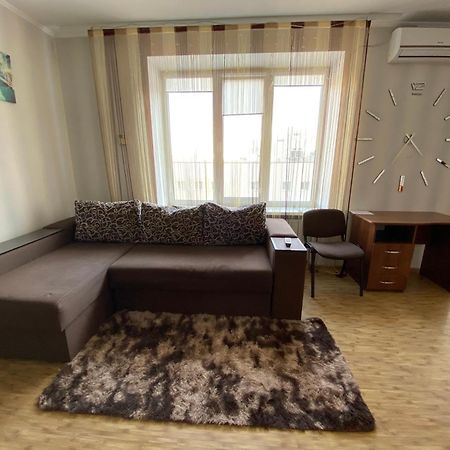 Podillia Modern Apartment ヴィーンヌィツャ 部屋 写真