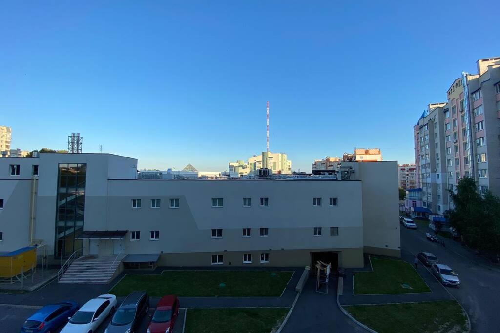 Podillia Modern Apartment ヴィーンヌィツャ エクステリア 写真